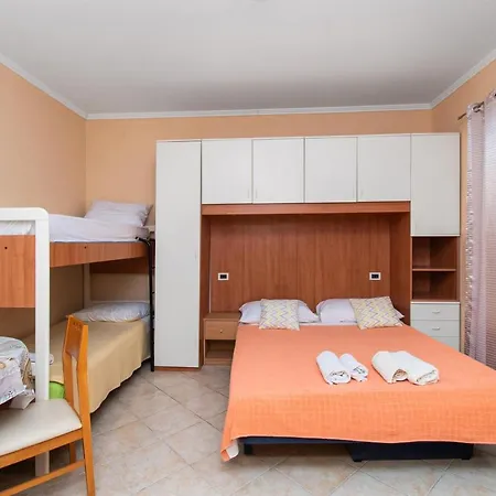 Stefa * Privlaka (Zadar)