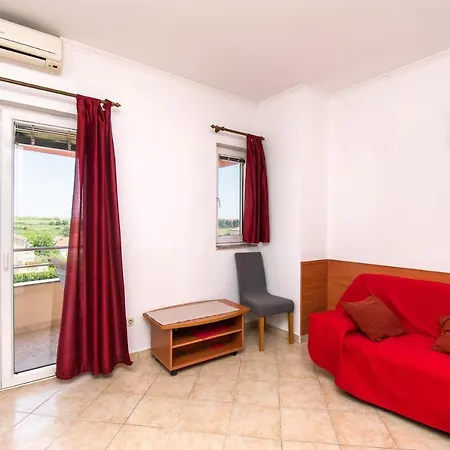 Stefa Apartment