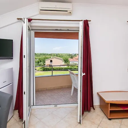 Stefa Apartment